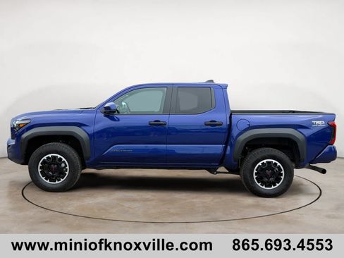 Used 2024 Toyota Tacoma TRD Off-Road AWD/4WD image 6