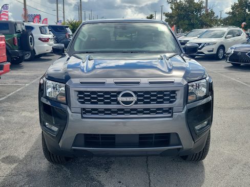 Certified 2025 Nissan Frontier SV w/ SV Convenience Package RWD image 2
