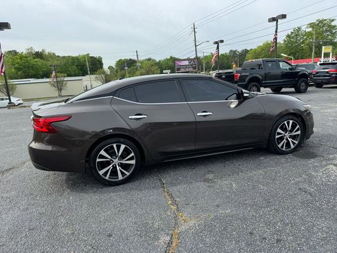 Used 2016 Nissan Maxima Platinum w/ Interior Lighting Package image 7