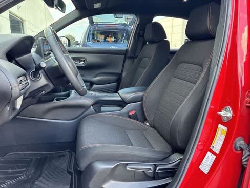 Used 2024 Honda HR-V Sport image 17