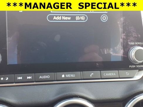 Used 2024 Nissan Sentra SV image 10