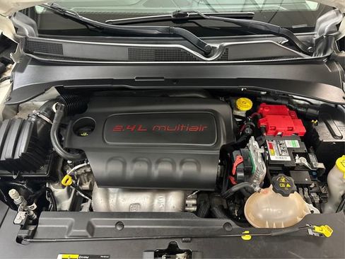 Used 2021 Jeep Compass Trailhawk image 12