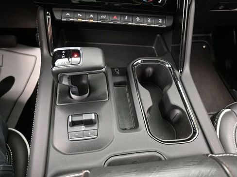 Used 2024 GMC Sierra 1500 AT4X AWD/4WD image 11