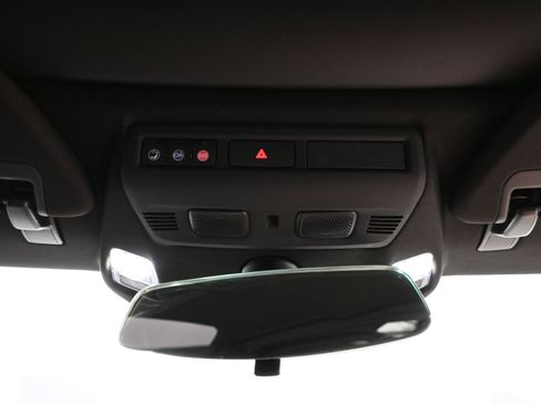 Used 2022 Chevrolet Corvette Stingray Coupe w/ Battery Protection Package image 23