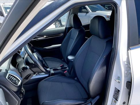 Used 2021 Kia Seltos S FWD image 11