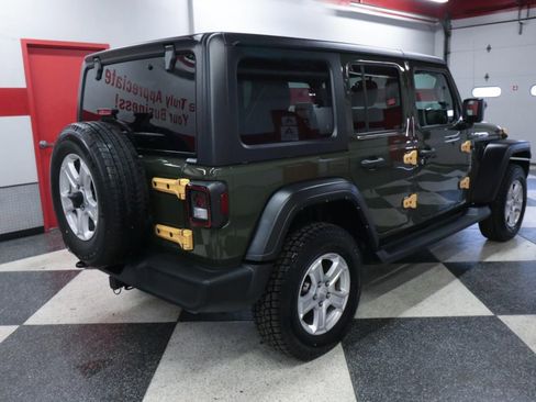 Used 2021 Jeep Wrangler Unlimited Sport image 7