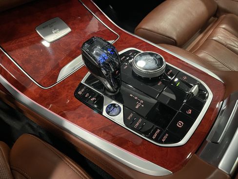 Used 2021 BMW ALPINA XB7 image 19