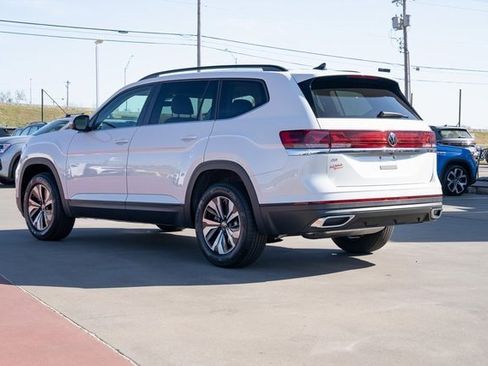 New 2026 Volkswagen Atlas SE image 4