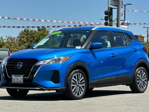Used 2021 Nissan Kicks SV FWD image 8