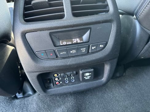 Used 2016 Honda Pilot EX-L image 39