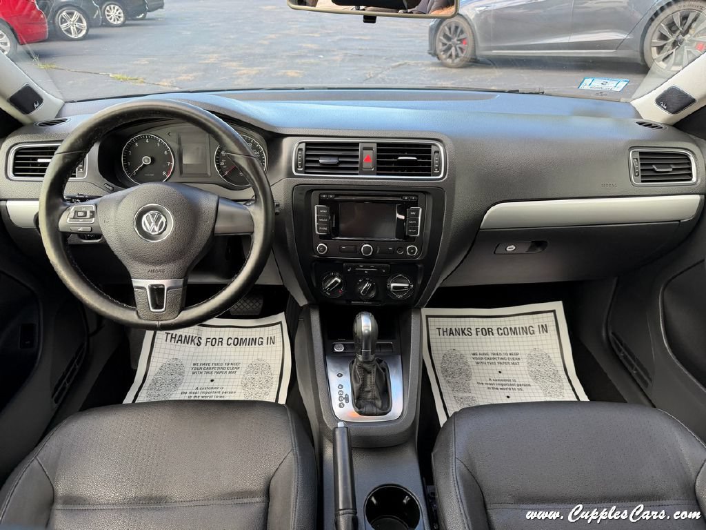 Used 2012 Volkswagen Jetta SEL FWD image 14