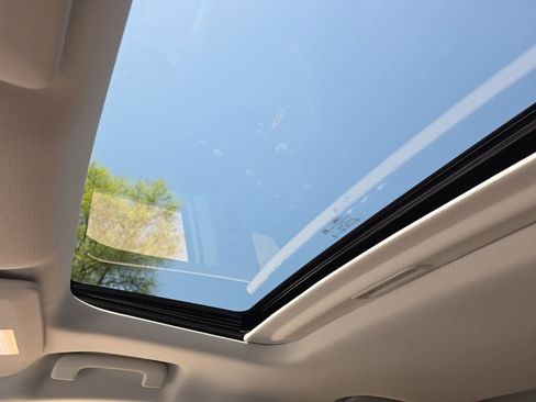 Certified 2025 Ford Maverick Tremor image 25