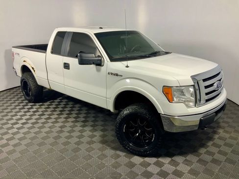 Used 2012 Ford F150 XLT AWD/4WD image 2