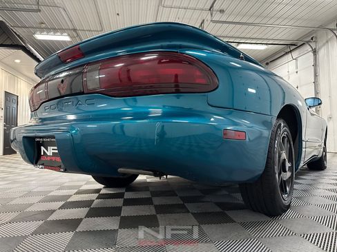 Used 1996 Pontiac Firebird Convertible RWD image 20
