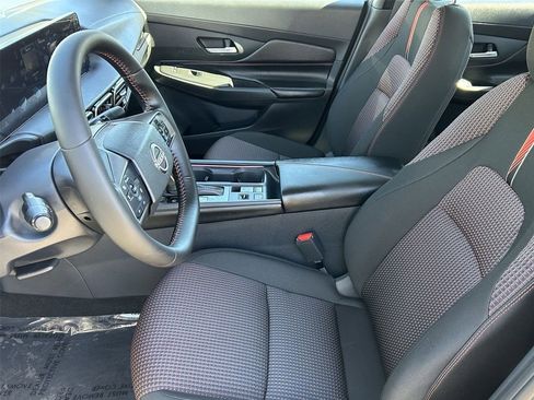 New 2026 Nissan Sentra SR FWD image 28