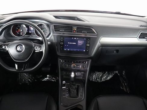 Used 2020 Volkswagen Tiguan SE FWD image 8