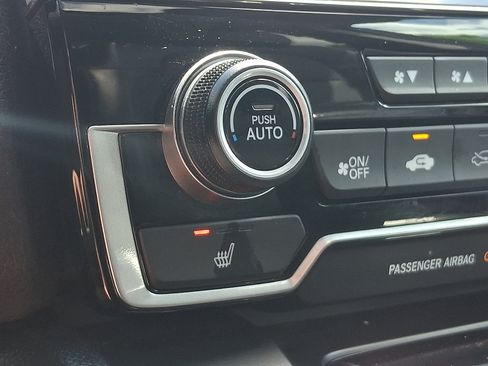 Used 2018 Honda CR-V Touring image 27