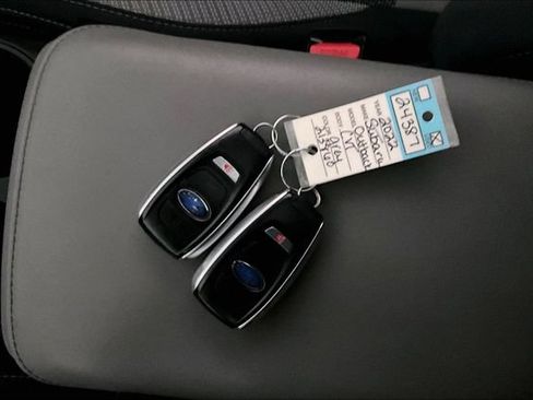 Used 2022 Subaru Outback Premium AWD/4WD image 42