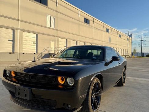 Used 2017 Dodge Challenger SXT Plus RWD image 2