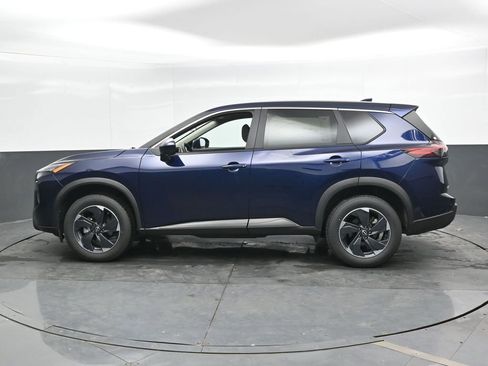Used 2025 Nissan Rogue SV image 8