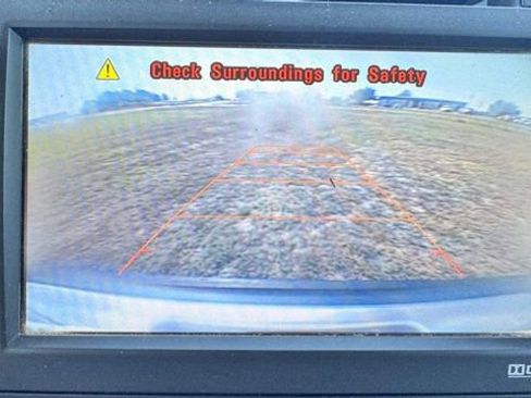 Used 2013 Chevrolet Suburban LTZ image 31