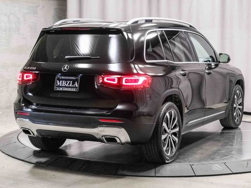 Certified 2023 Mercedes-Benz GLB 250 image 4