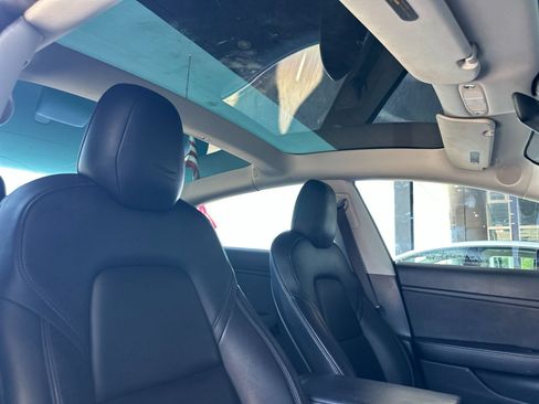 Used 2018 Tesla Model 3 Long Range AWD/4WD image 16