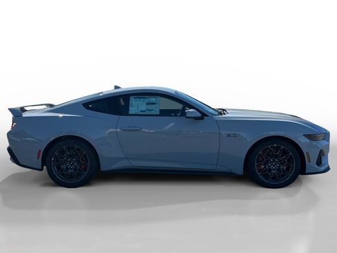 New 2026 Ford Mustang GT w/ GT Performance Package RWD image 6