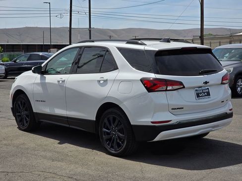 Used 2022 Chevrolet Equinox RS w/ RS Leather Package AWD/4WD image 3
