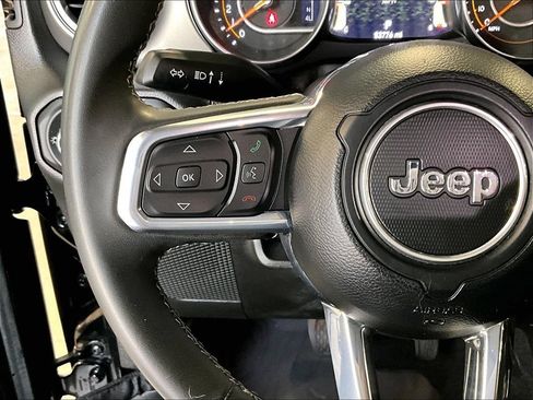 Used 2023 Jeep Wrangler Unlimited Sahara AWD/4WD image 24