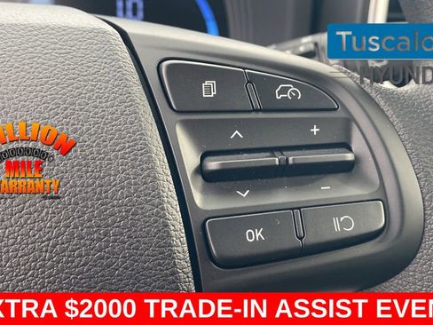 New 2026 Hyundai Venue SE image 18