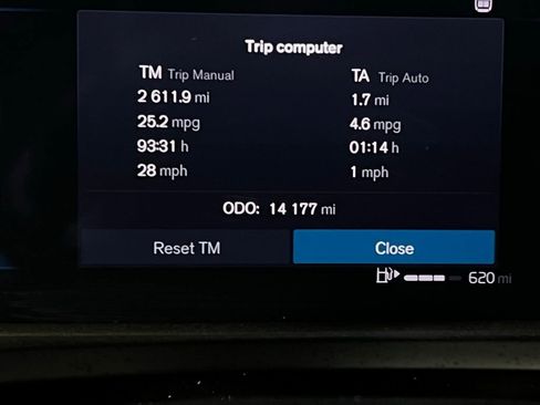 Used 2025 Volvo XC90 B6 Plus image 16