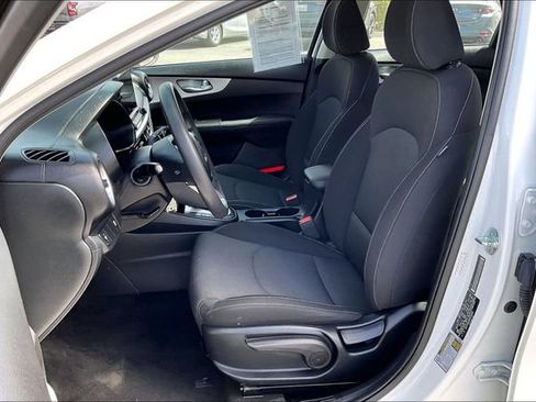 Used 2023 Kia Forte LXS FWD image 24