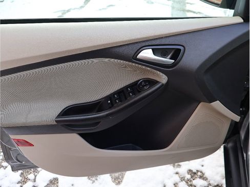 Used 2012 Ford Focus SE image 13