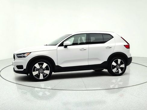 Used 2020 Volvo XC40 T5 Momentum AWD/4WD image 4