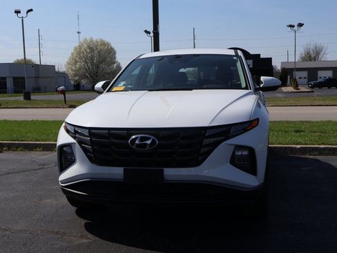 Used 2024 Hyundai Tucson SE image 8
