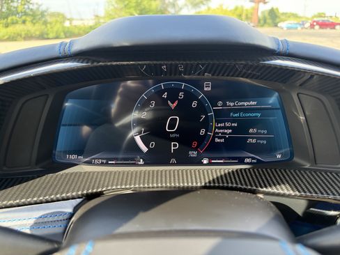 Used 2023 Chevrolet Corvette Z06 w/ Z07 Performance Package RWD image 33