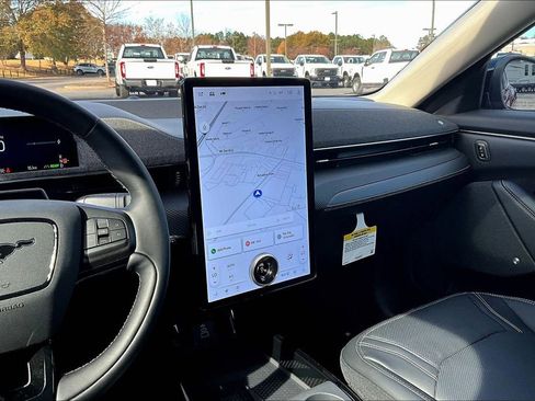 New 2025 Ford Mustang Mach-E Premium image 7