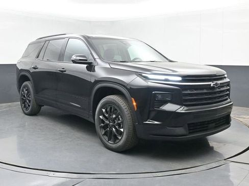 New 2026 Chevrolet Traverse LT w/ Midnight/Sport Edition image 2
