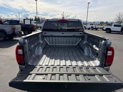 New 2026 GMC Canyon Elevation w/ Convenience Package image 9