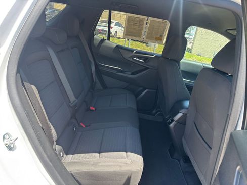 Used 2025 Chevrolet Equinox LT AWD/4WD image 25