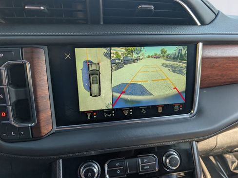 Certified 2023 GMC Yukon Denali Ultimate AWD/4WD image 35