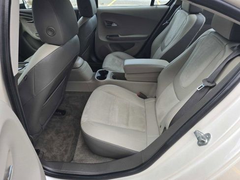 Used 2014 Chevrolet Volt Premium w/ Premium Trim Package image 8
