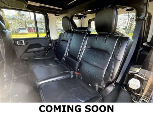 Used 2022 Jeep Wrangler Unlimited Sahara image 22