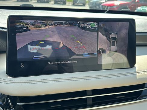 Used 2025 INFINITI QX60 Luxe w/ Vision Package FWD image 36