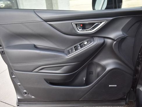 Used 2019 Subaru Forester Limited image 18