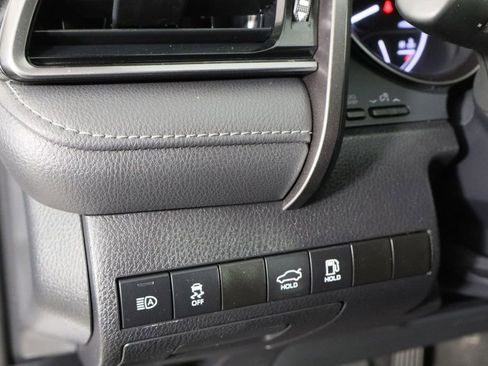 Used 2023 Toyota Camry SE image 22