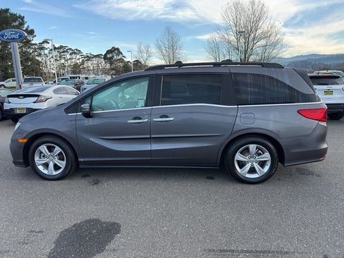 Used 2020 Honda Odyssey EX-L image 2