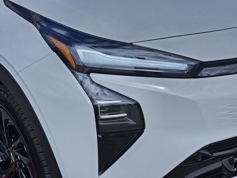New 2027 Chevrolet Bolt RS FWD image 9