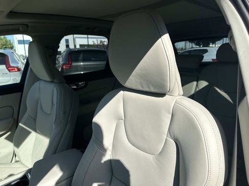 New 2026 Volvo XC60 B5 Ultra w/ Protection Package Premier image 15